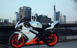 О мотоцикле Yamaha R1